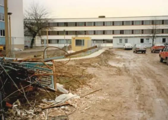 1993-01_Pruessingstrasse-25-GODYO-Story